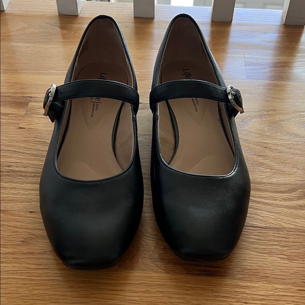 Life Stride Women's Black Mary Jane Flats - Picture 2 of 6